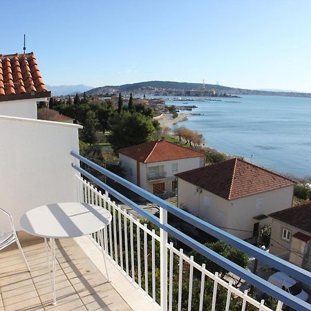 Hotel Bavaria Trogir Доньї-Сегет Екстер'єр фото