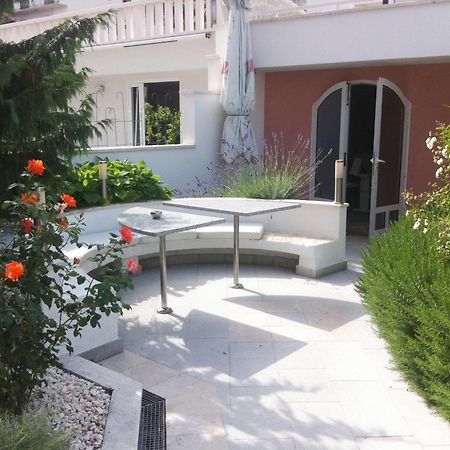 Hotel Bavaria Trogir Доньї-Сегет Екстер'єр фото