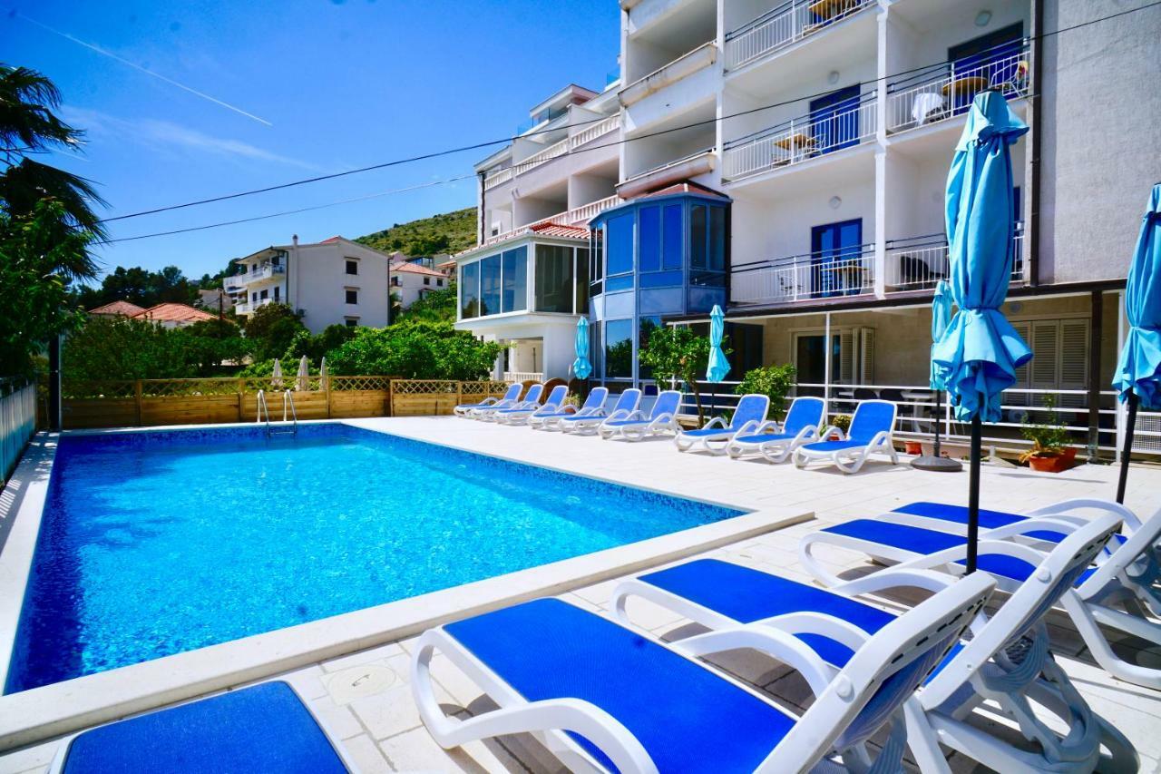 Hotel Bavaria Trogir Доньї-Сегет Екстер'єр фото